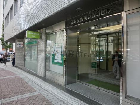正面玄関