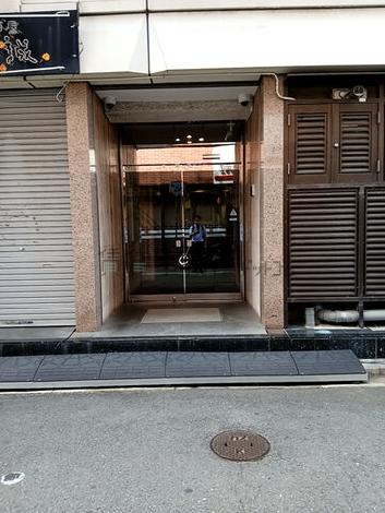 正面玄関