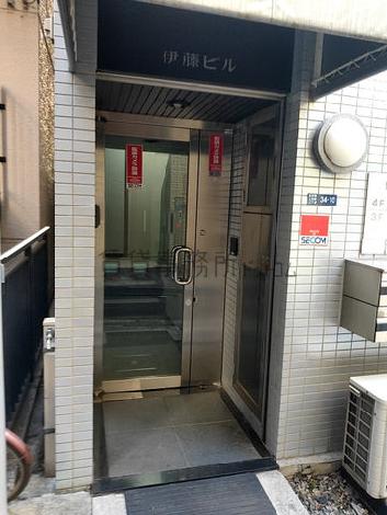 正面玄関