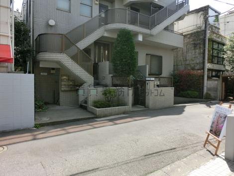正面玄関