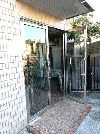 正面玄関