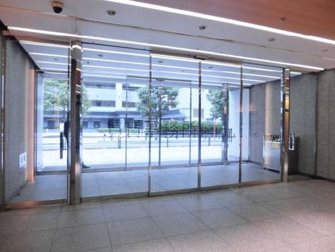 間口の広い玄関