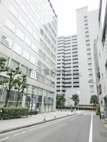 側面通り奥からの見え方