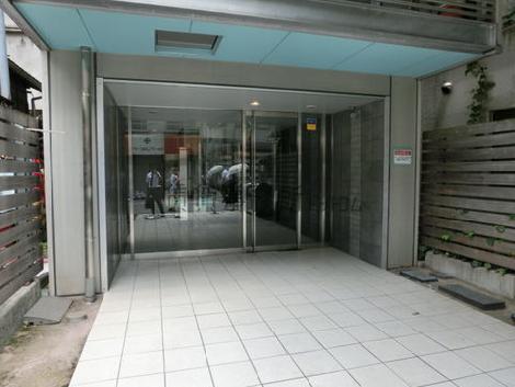 正面玄関
