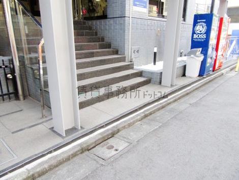 正面玄関