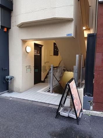 正面玄関
