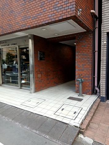 正面玄関
