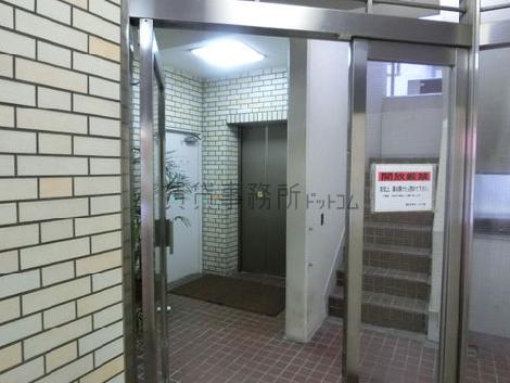 正面玄関
