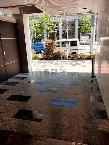 正面玄関