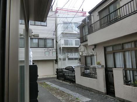 浅見ビルの室内