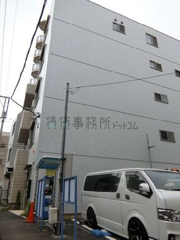 浅見ビルの室内
