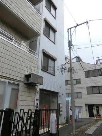 浅見ビルの室内