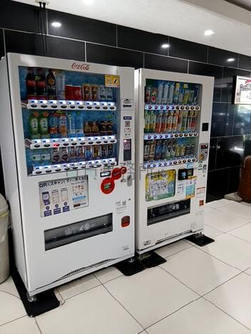 館内に自動販売機あり