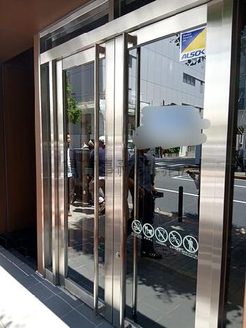 正面玄関
