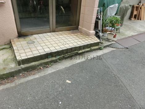 正面玄関