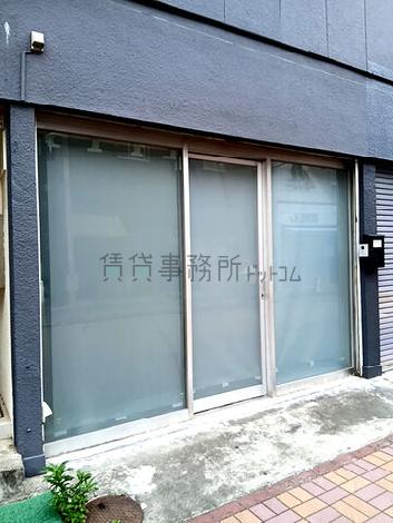 正面玄関