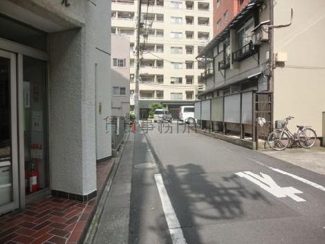 正面玄関前