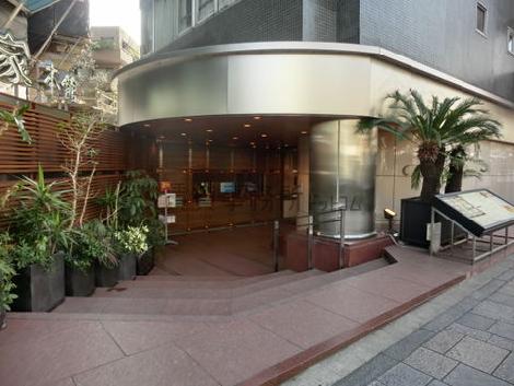 １階には、有名な中華料理店が入居しています