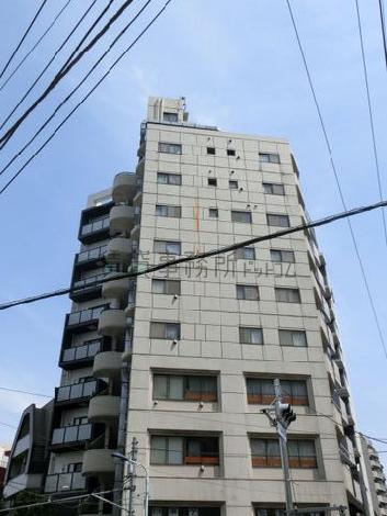 ビル正面からの外観