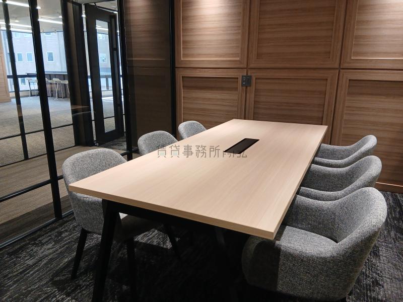 6名用会議室