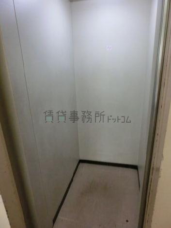 パーク虎ノ門ビルの室内