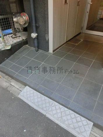 正面玄関