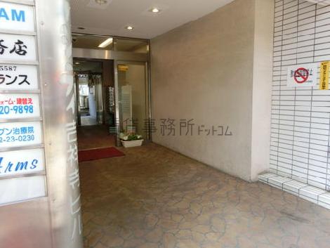 正面玄関