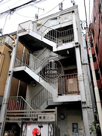 明邦ビルの外観写真
