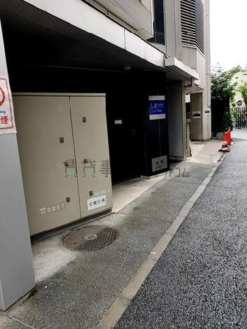 正面玄関