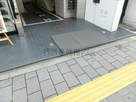 正面玄関