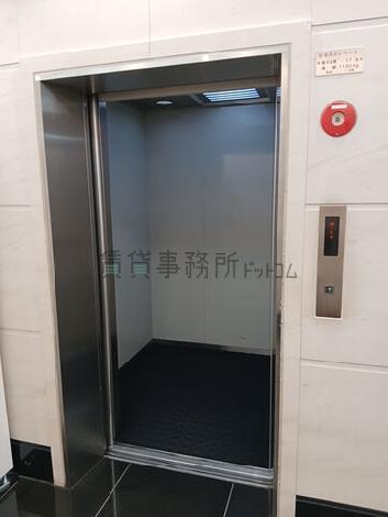 エレベーター