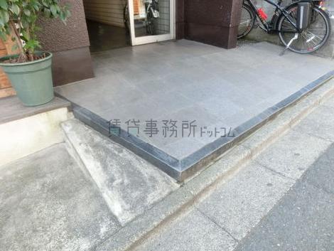 正面玄関