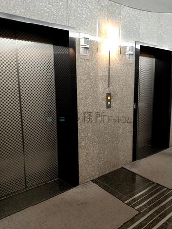 エレベーター2基