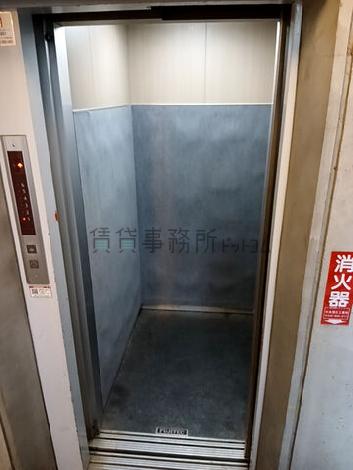エレベーター
