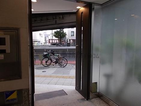 正面玄関