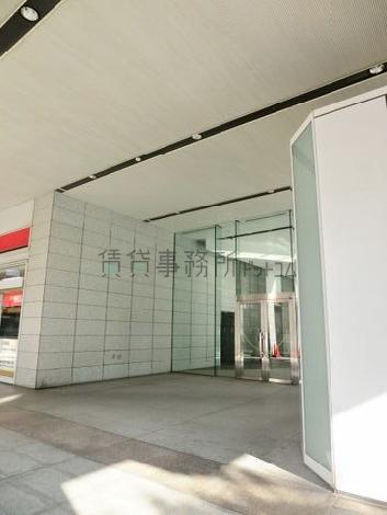 正面玄関