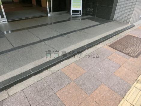 正面玄関