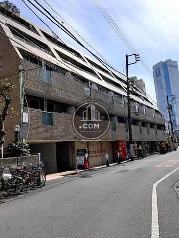 シェモワ新宿の外観写真