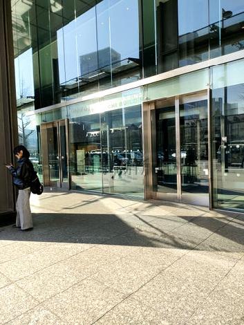正面玄関