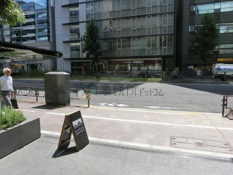 正面玄関