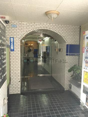 正面玄関
