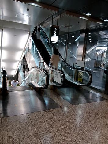 エスカレーター
