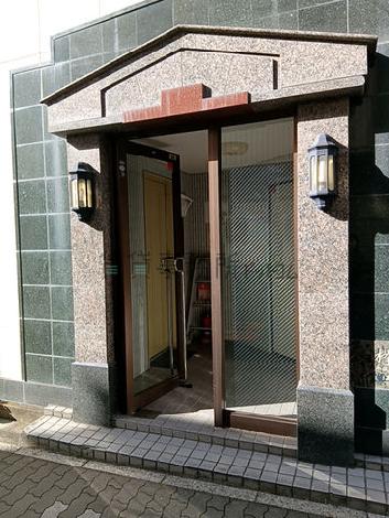 正面玄関