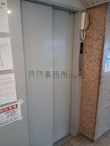 エレベーター
