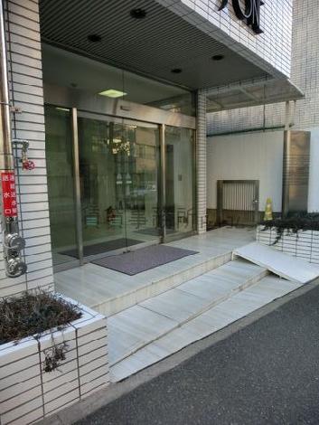 正面玄関