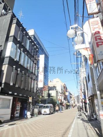 沢山の店舗が軒を連ねます