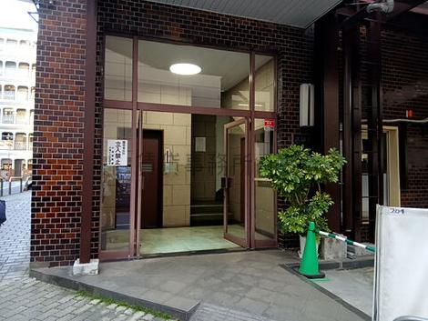 正面玄関