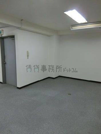 TAKビルの室内
