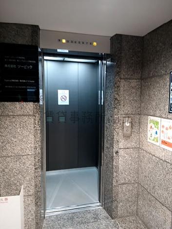 エレベーター