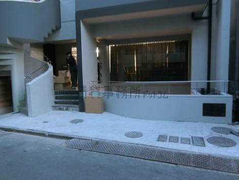 正面玄関